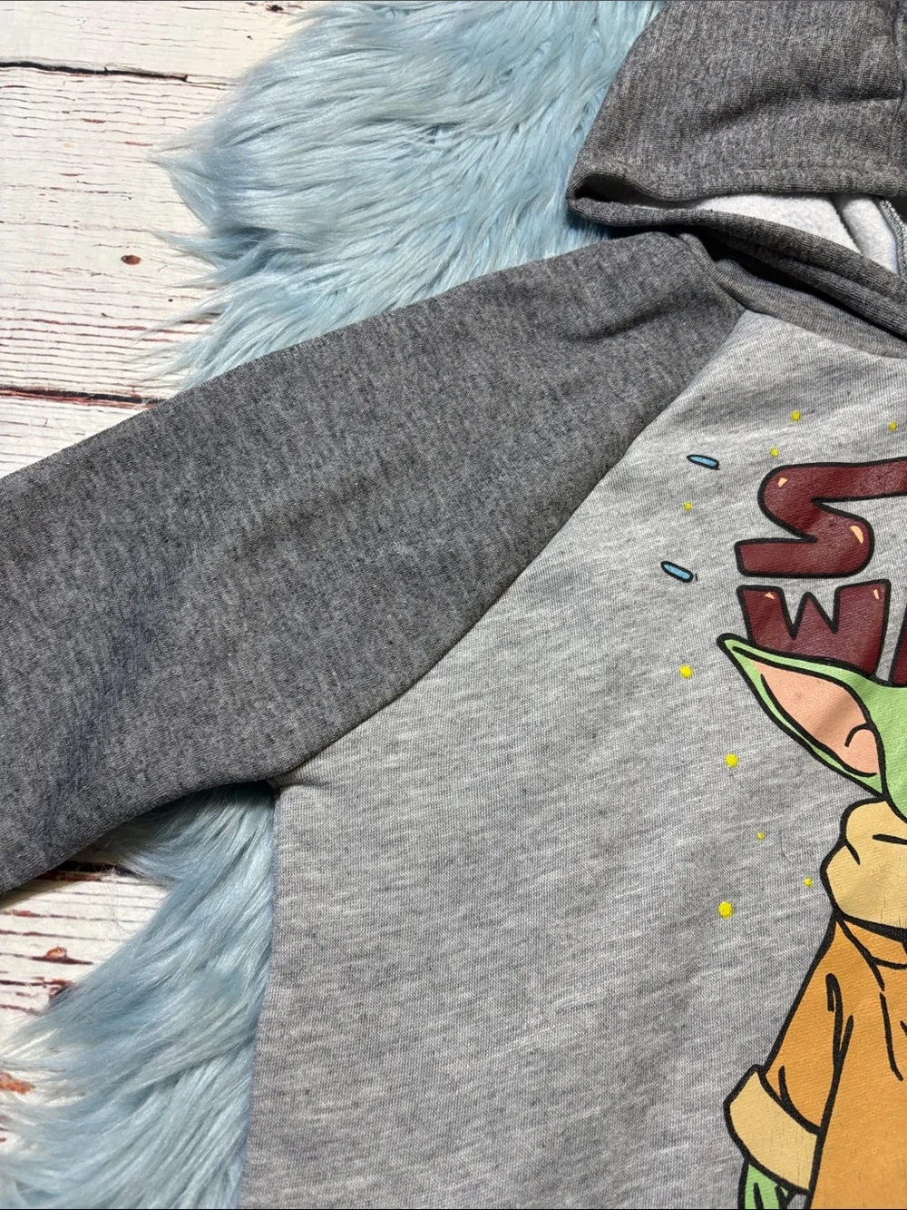 Star Wars Gray Raglan Kids Hoodie with Grogu Graphic Sz 18/20